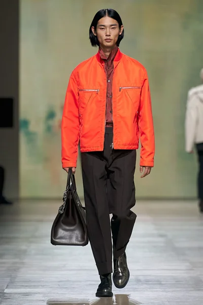 Look 33